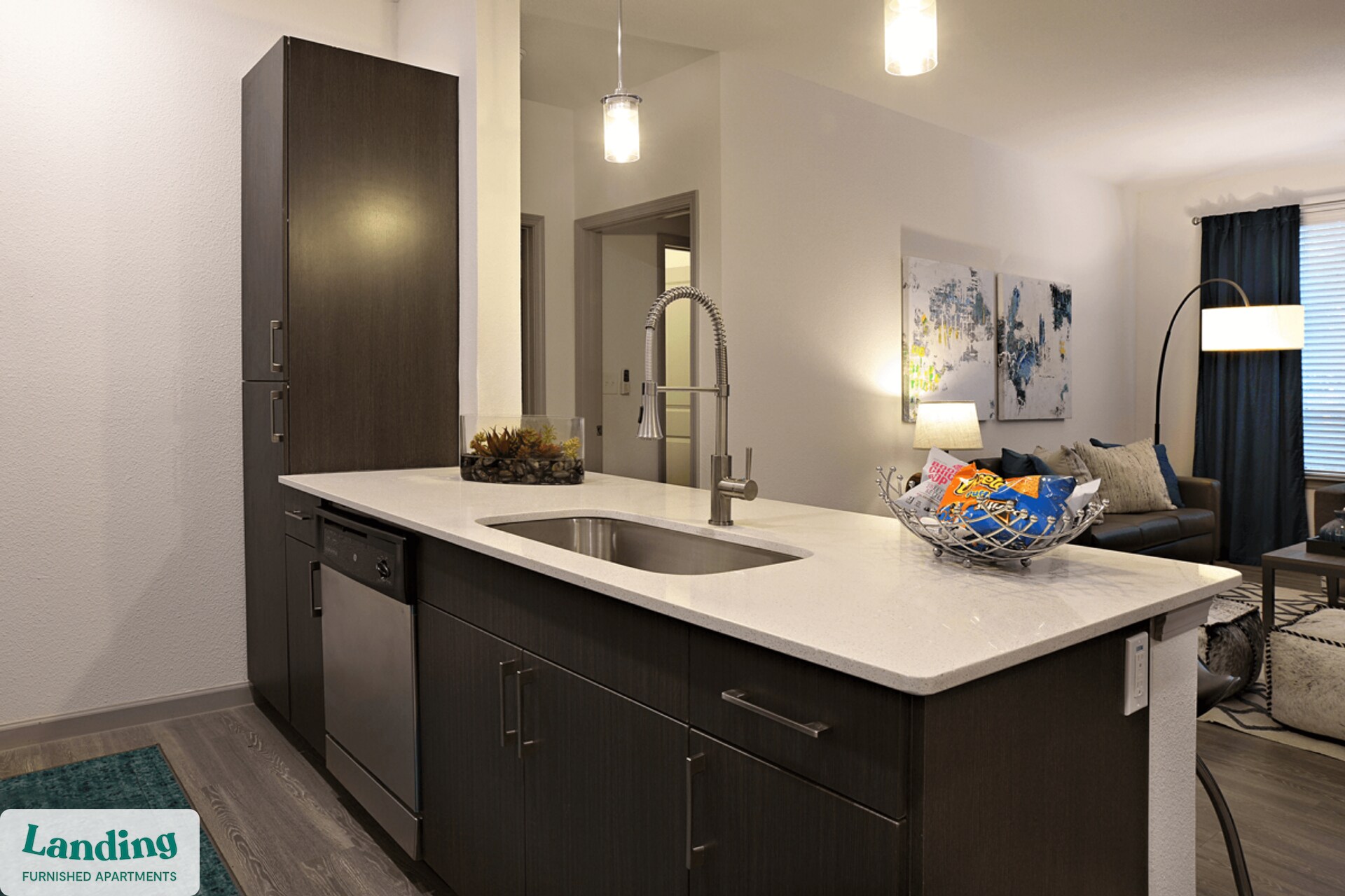 Building Photo - 1001 S Center St