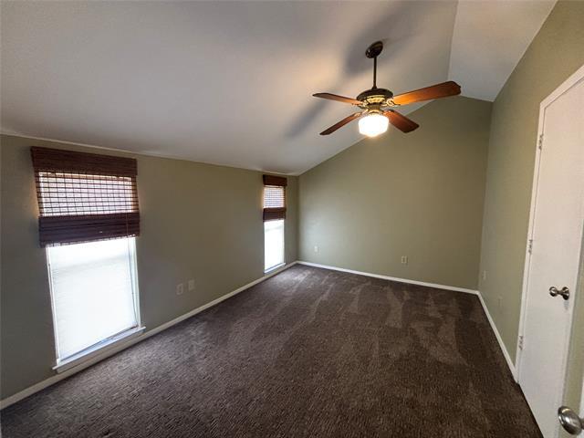 Building Photo - 3300 Wells Dr