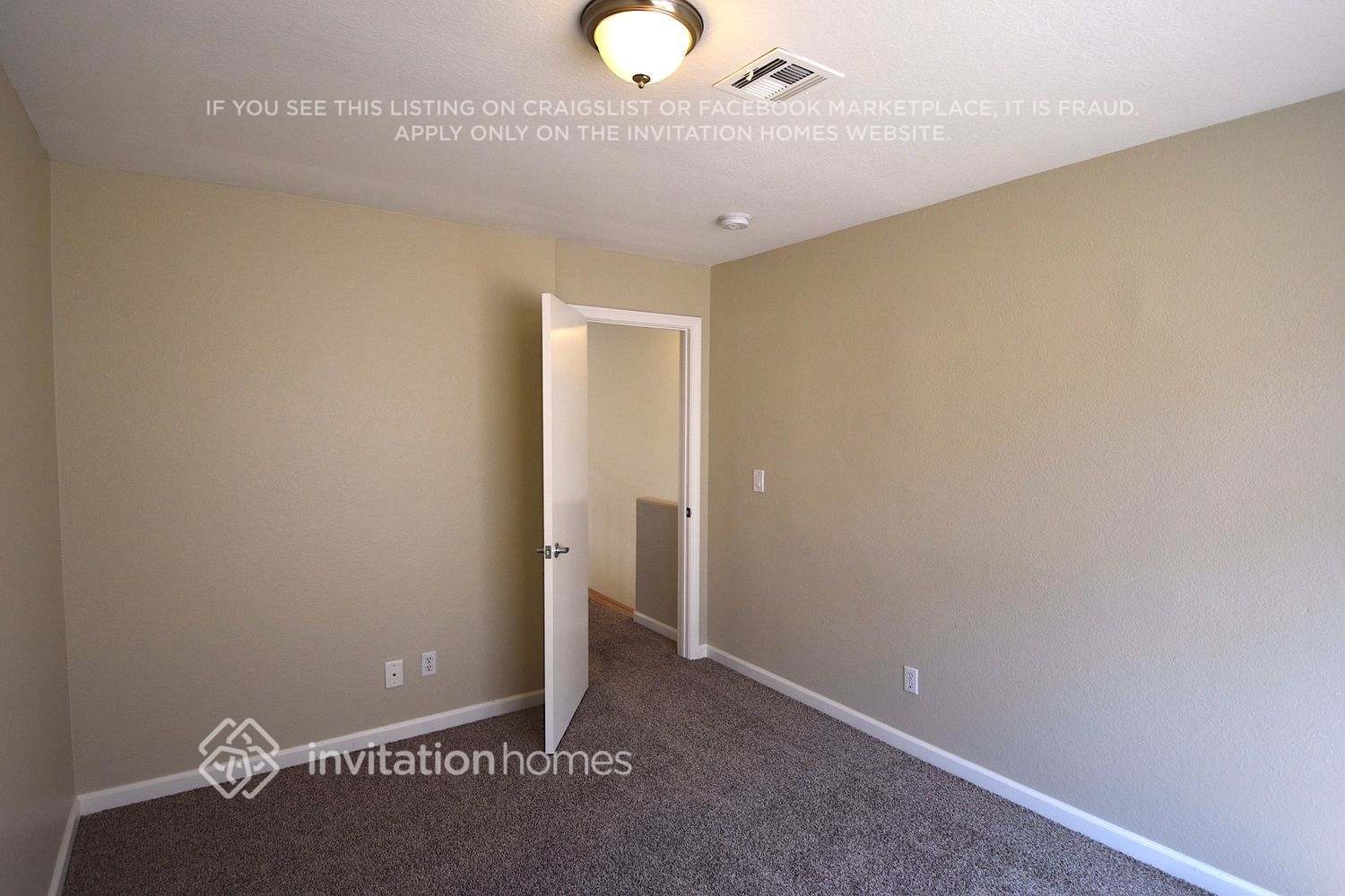 Building Photo - 2667 Ridgewater Cir