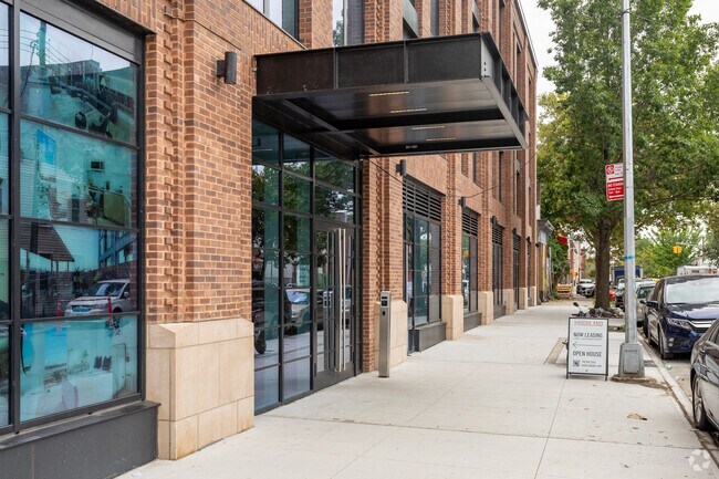 Building Photo - The Highland Apartments