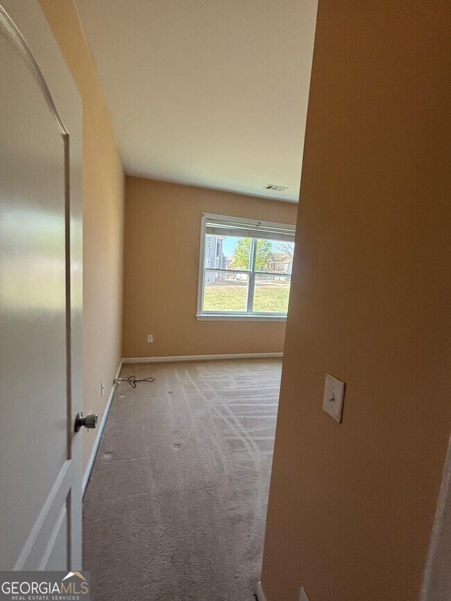 Building Photo - 6337 Windy Ridge Way