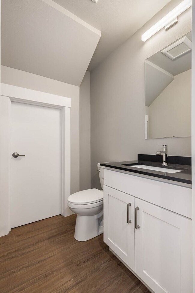 Building Photo - Modern 2 Bedroom Maple Leaf Living with Stylish Finishes & Flexible Living Space