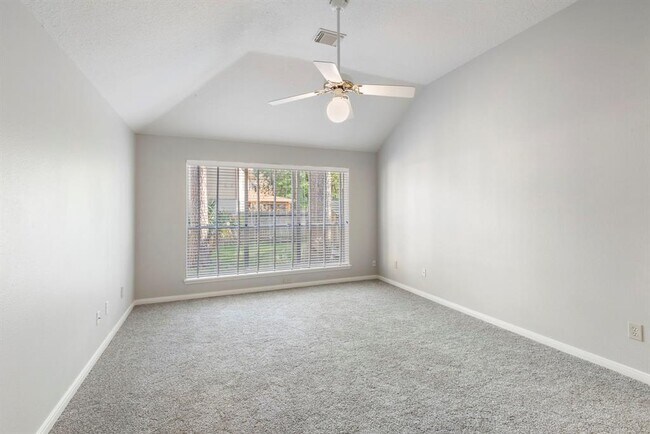 Building Photo - 62 S Dreamweaver Cir