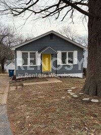 Building Photo - 9812 Balboa Dr