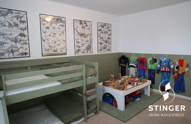 Building Photo - 24 Chauga St