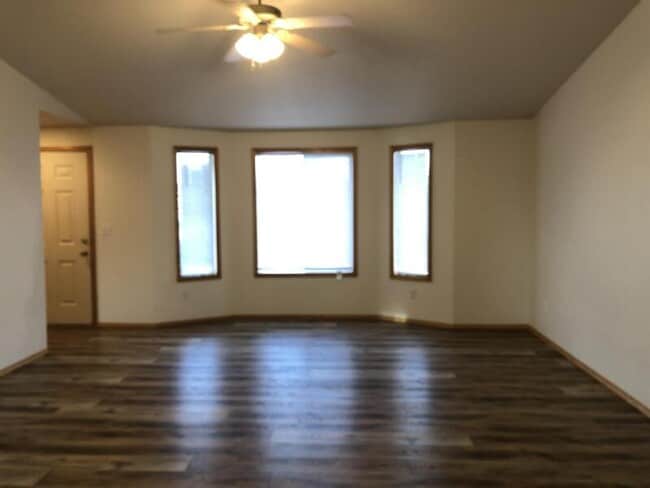 Building Photo - 2955 NW 9th Ln