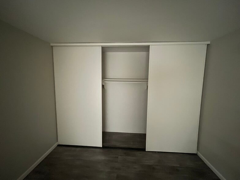 Bedroom Closet - 27646 Nugget Dr