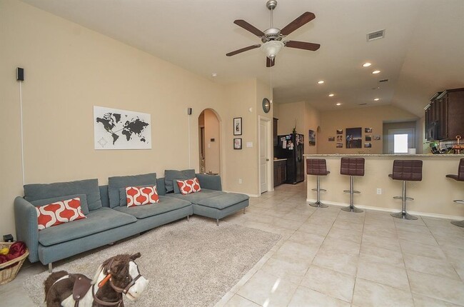 Building Photo - 3615 Sumner Lodge Dr
