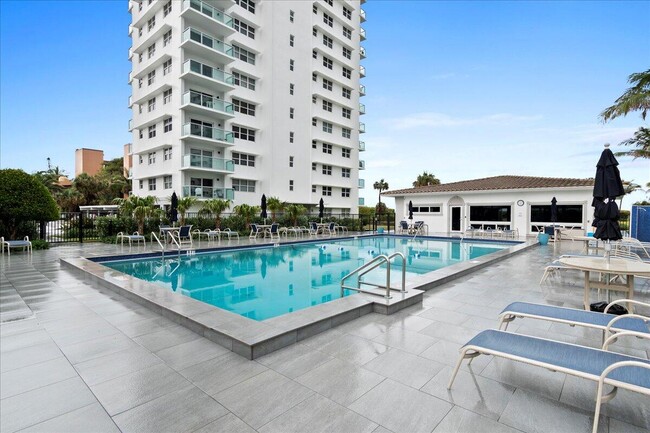 Building Photo - 1630 N Ocean Blvd
