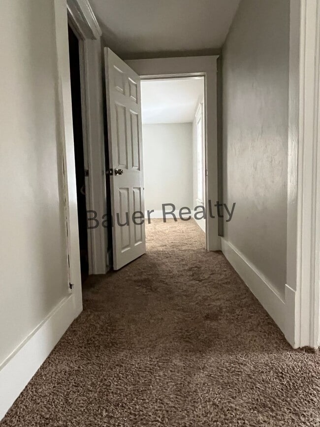 Building Photo - Two Story Home