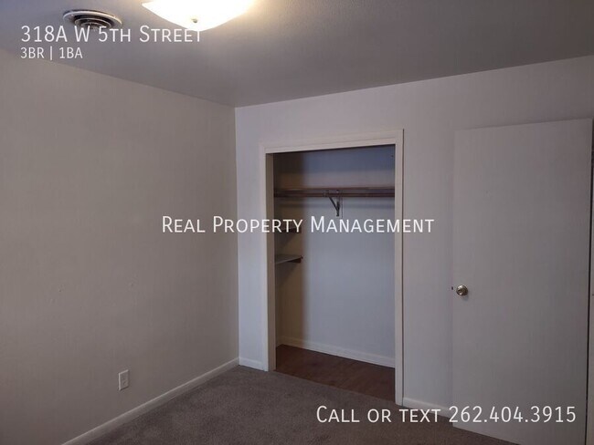 Building Photo - 318A W 5th St