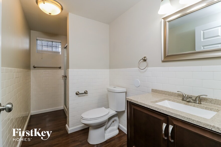 Building Photo - 2705 Peachwood Trail