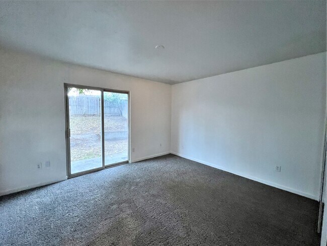 Building Photo - 3336 Irvindale Way