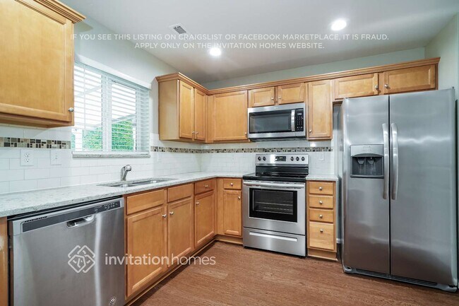 Building Photo - 3524 Celebration Ave E