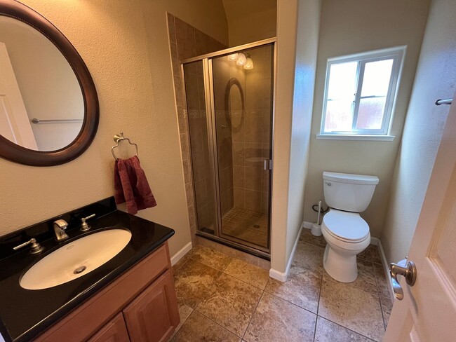 Building Photo - Upgraded and Beautiful Spacious 4 Bedroom ...