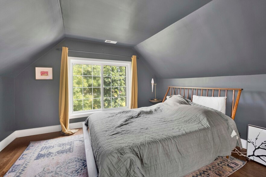 Building Photo - 1625 W Hollywood Ave