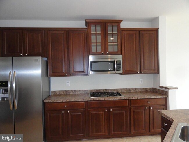 Building Photo - 2711 Lucas Run Way