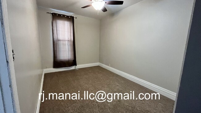 Building Photo - 1033 S Gibson St
