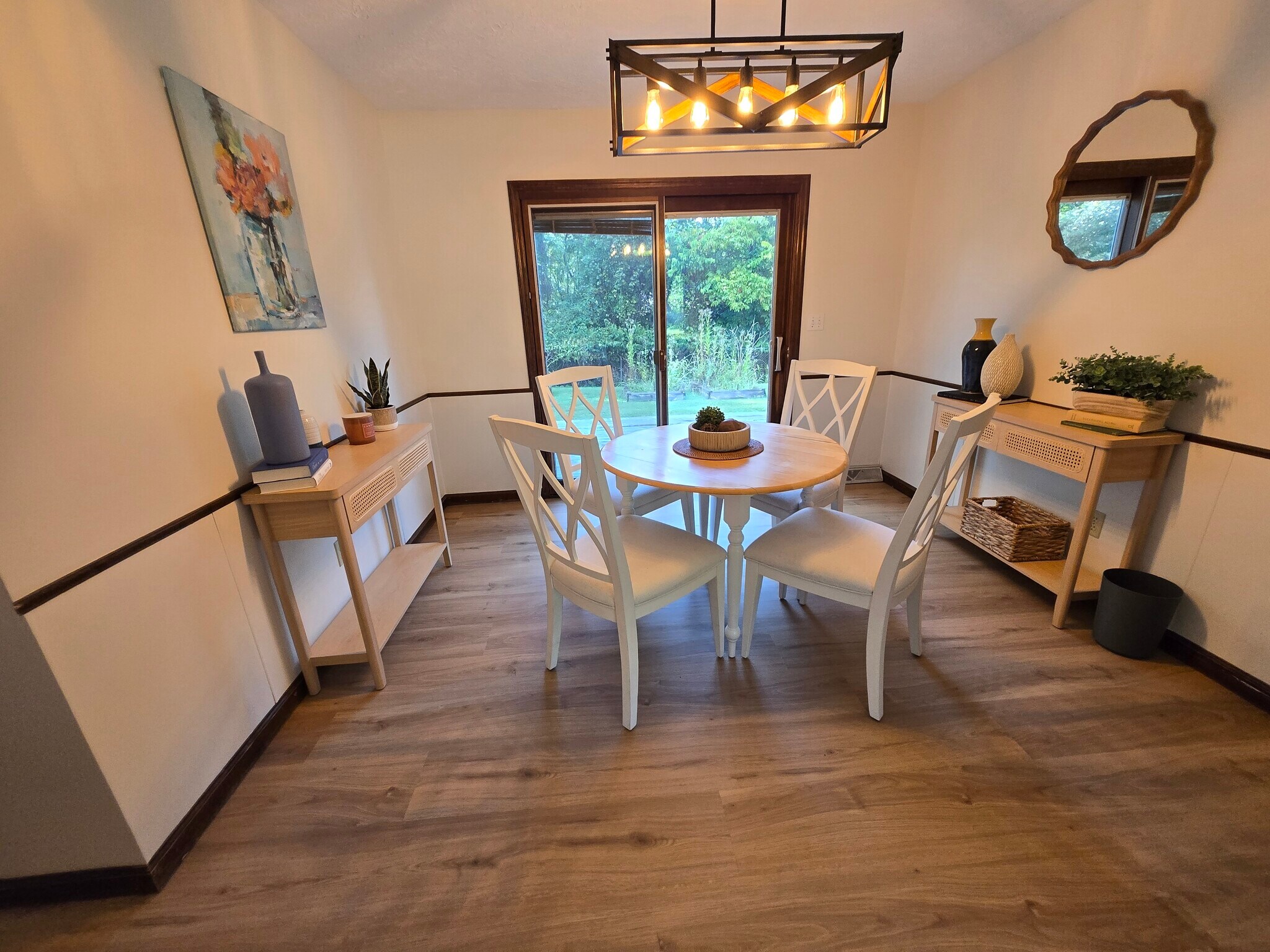 Building Photo - 1632 S Sycamore Ct