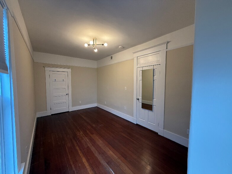 Building Photo - 2921-2923 20th St