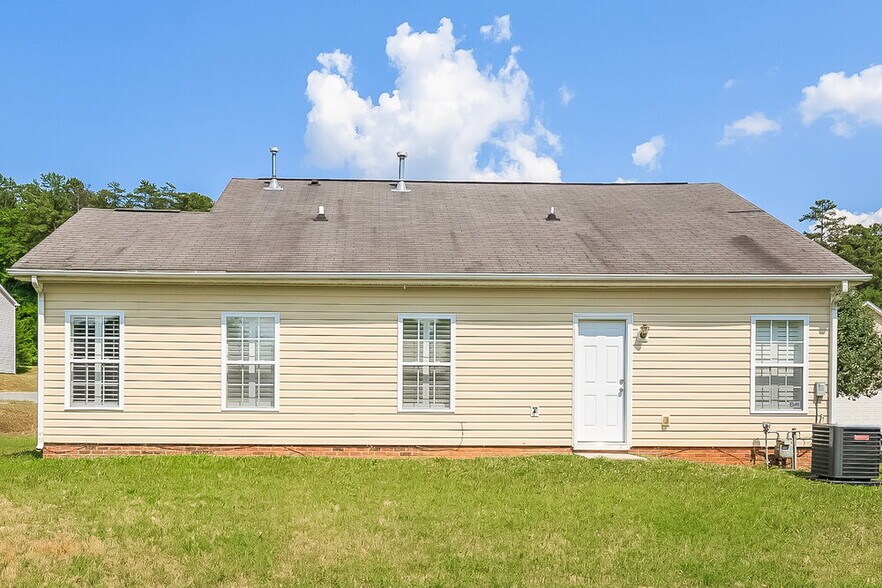 Building Photo - 6216 Sid Crane Dr