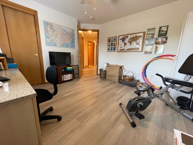 Building Photo - 3-Bedroom Home in Beaverton!