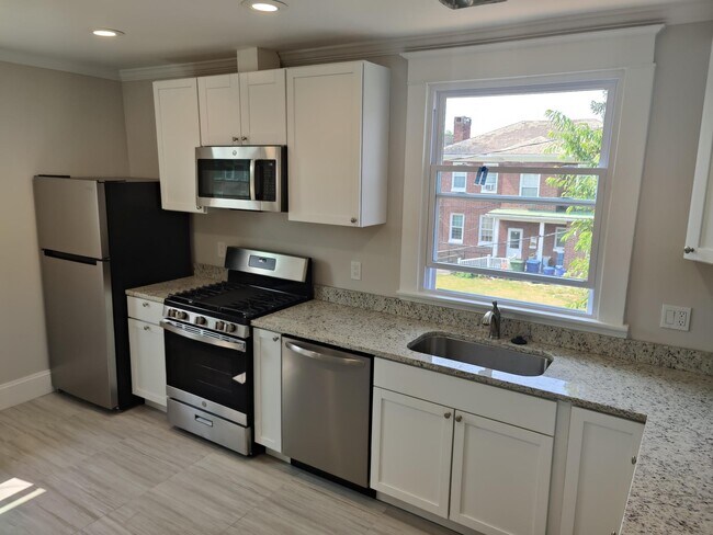Kitchen 2 - 3405 Callaway Ave