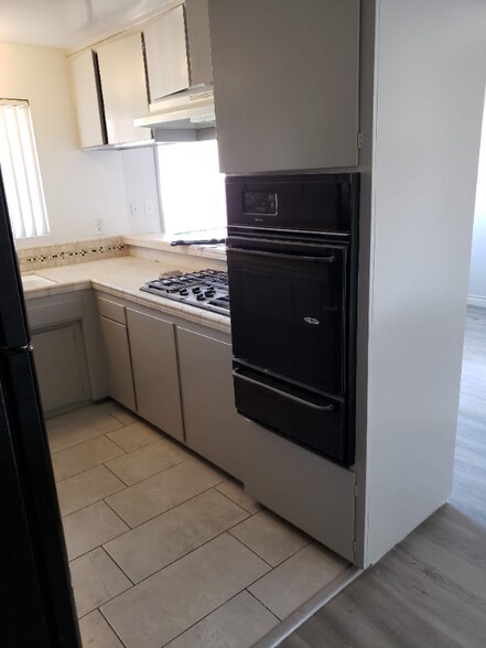 Building Photo - 5316 Lorna St