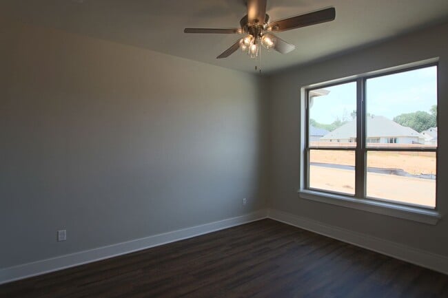 Building Photo - Luxury 3 Bedroom 2 Bath Townhomes in Bullard ISD!
