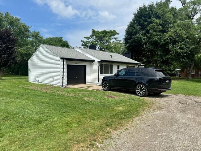 Building Photo - 2BD-1BTH HOME | NEWLY RENOVATED | WEST BLO...
