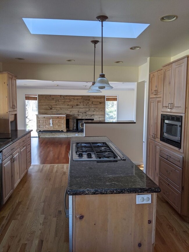 Building Photo - Beautiful Boulder Country Home - 4 Bed/2 Bath - Available July 3rd!