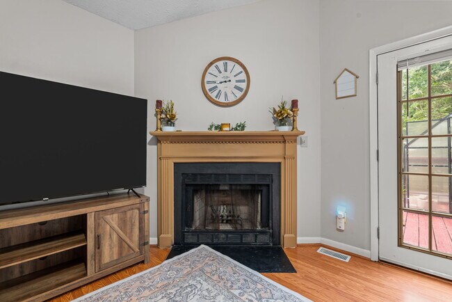 Building Photo - 39 Orrin Ct