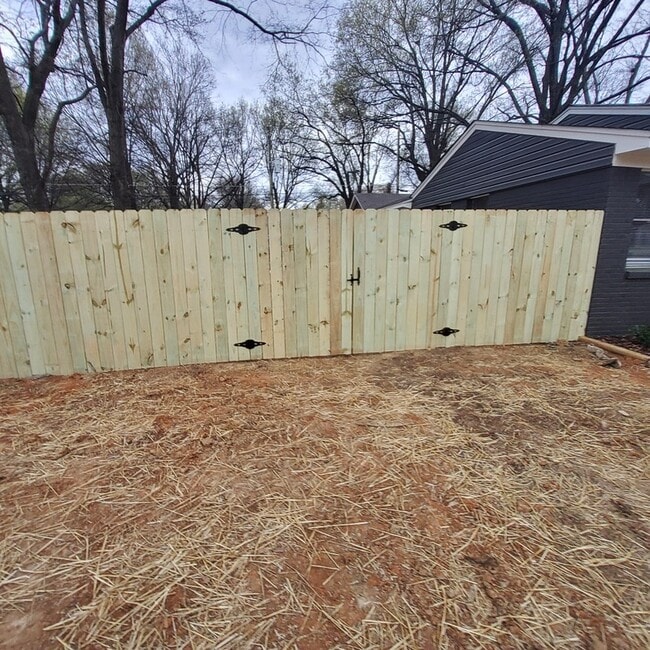 Building Photo - 4873 Verne Rd