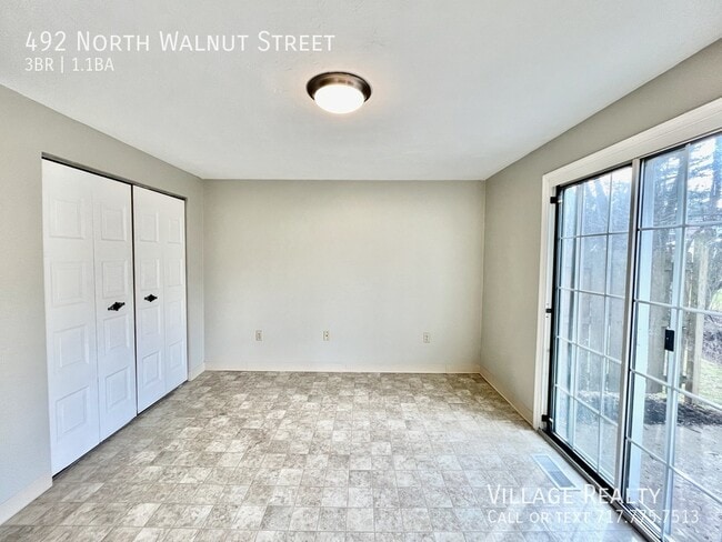 Building Photo - 492 N Walnut St