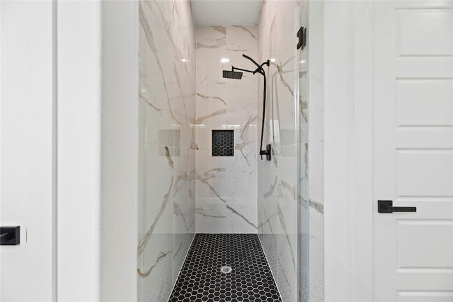 Building Photo - 7210 England St