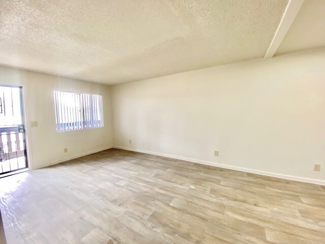 Building Photo - Mission at Mohave
