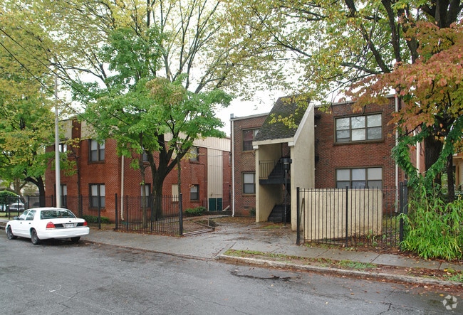 Primary Photo - Station 496