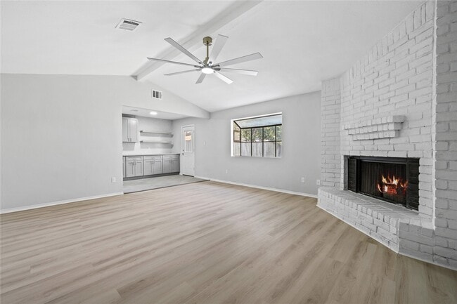 Building Photo - 20109 Misty Pines Dr