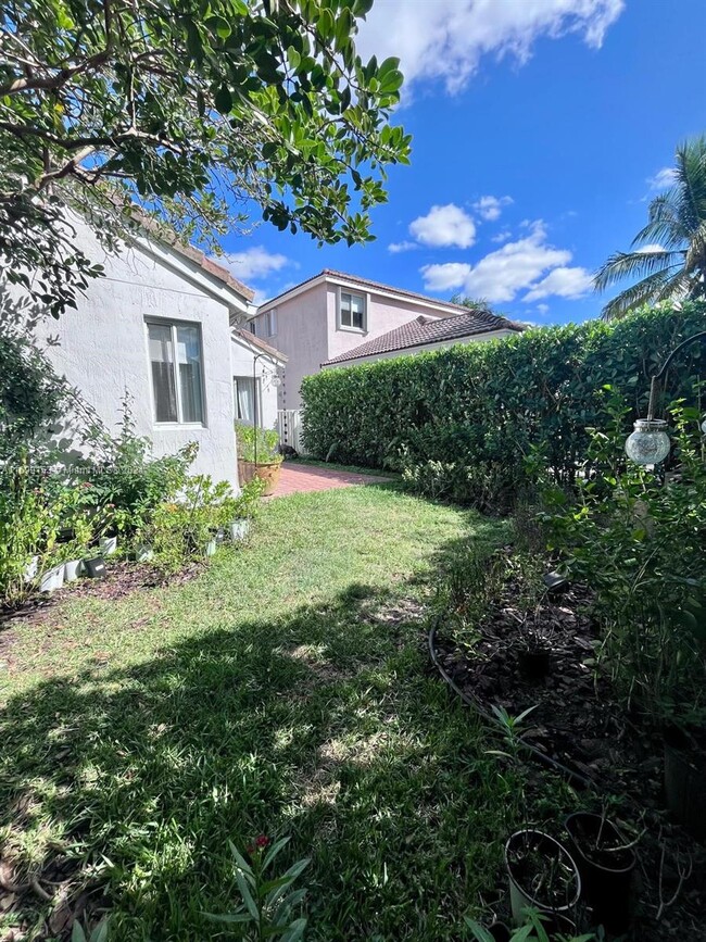 1329 Sabal Trl, Weston, FL 33327 - 1329 Sabal Trl