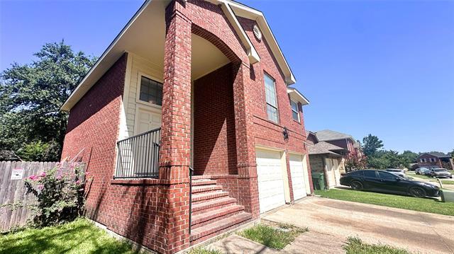 Building Photo - 708 Meadowcreek Ct