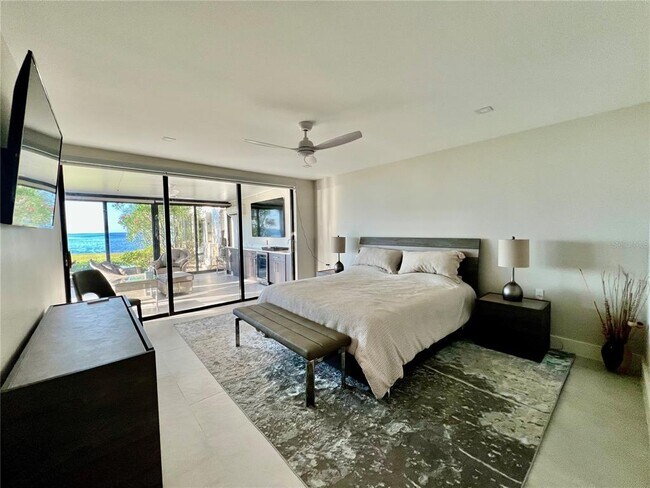 Building Photo - 3280 S Shore Dr