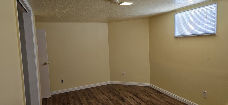 Building Photo - 1057 S 900 E