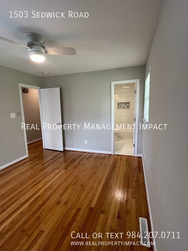 Building Photo - Vintage, 3-4 Bedroom 3 Bath Parkland Ranch...