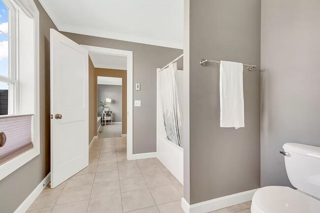 Building Photo - 17659 63rd Pl N