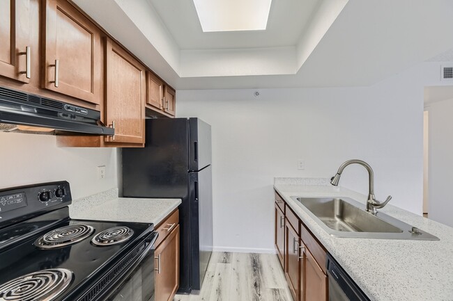 B1 Upgraded - 2 Bed 2 Bath - Rise Midtown