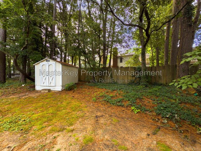 Building Photo - 4220 Old Brick Ct
