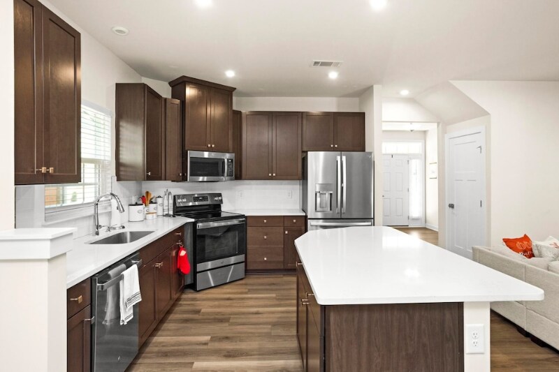 Building Photo - 8209 Warbler Wy