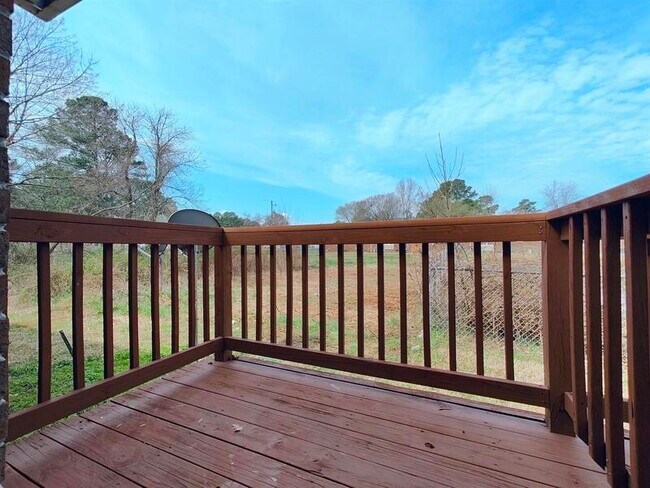 Building Photo - 4125 Sunset Ave