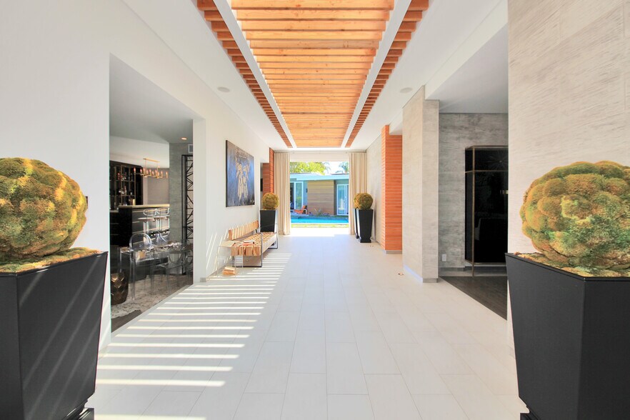 Primary Photo - 3054 Elvido Dr