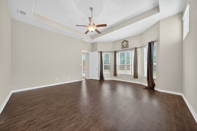 Building Photo - 1226 Hidden Cave Dr